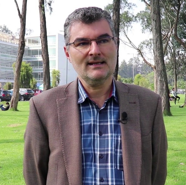 Carlos Moreno logo